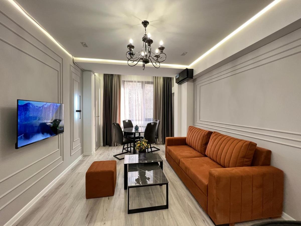 Cozy Apt 3 City Center Yerevan Exterior photo